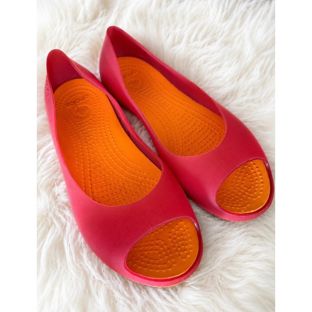 Crocs sz 6 Carlie Jelly Red Peep Toe Textured Translucent Slip On Flats Casual